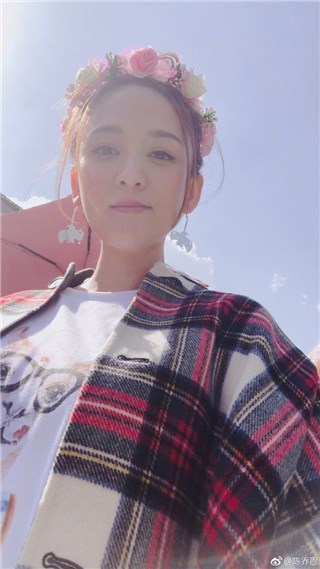 陈乔恩重回大理回忆满满 感性说：依然美丽