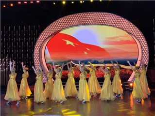 (比赛现场图)