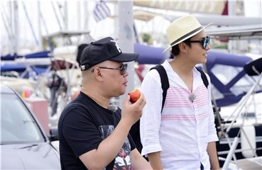 郭德纲吃桃子