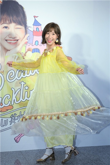 LuLu出专辑(赶鸭子)上架之拜会恩师黄子佼