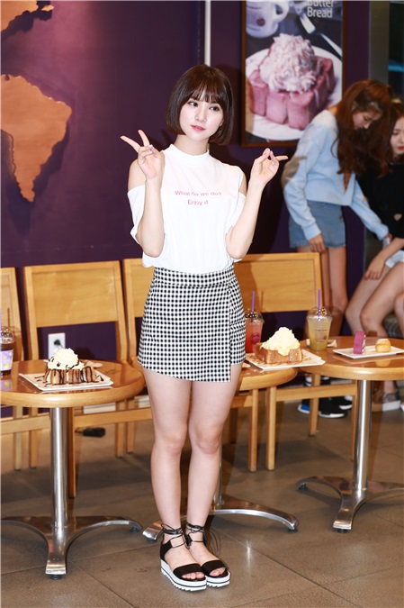 女团GFRIEND出席由台湾MTV综艺节目《我爱偶像》-playJ’s偶像周报