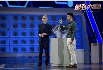 魏坤琳介绍比赛规则