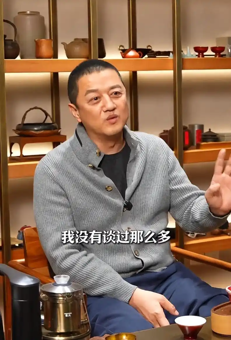 李亚鹏首度回应三婚可能：感情随缘，否认“情史丰富”