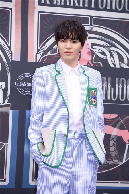 智淑、高佑丽、赵贤荣CLARA、Lizzy等出席设计师Kwak Hyunju时装秀