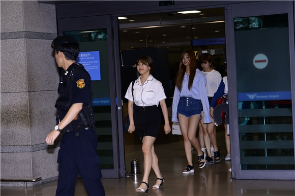 李敏镐、女团TWICE、防弹少年团结束’KCON 2016 LA’美国行程返回韩国