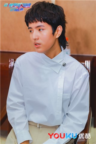 “大魔王”尹毓恪