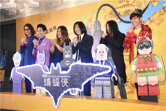 五月天玛莎、鼓鼓、乱弹阿翔、宇宙人等出席《乐高蝙蝠侠》电影