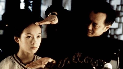 章子怡完美诠释水瓶女的三大属性