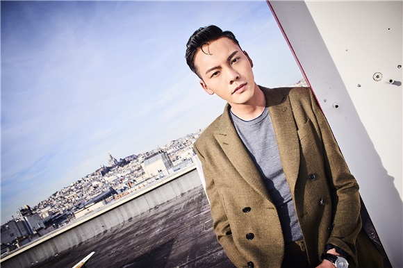 陈伟霆《着迷》释放歌手能量 多元视野不忘初心