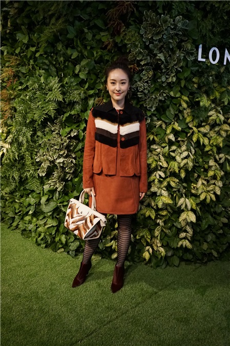 胡杏儿、吴千语、吴雨霏等出席品牌活动