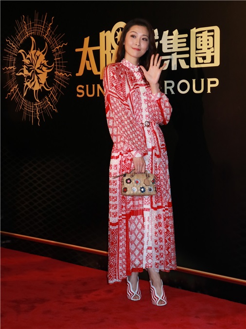 杨千嬅、薛凯琪等出席「太阳城10周年传奇之夜」的庆祝活动