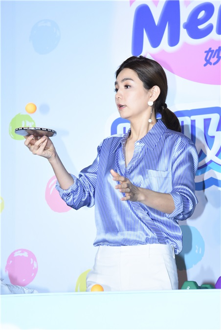 Ella陈嘉桦出席婴幼儿尿布品牌全新升级上市发布会