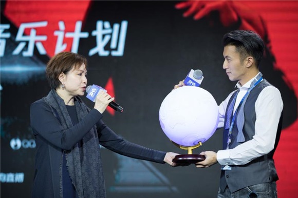 谢霆锋《异想天开》:在成人世界里,仍保有摇滚少年气