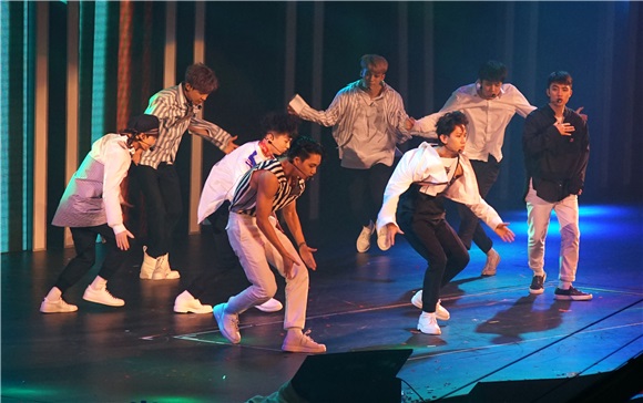 男团Super JuniorEXO、SHINee、Red Velvet、NCT 127等在红馆举办演唱会