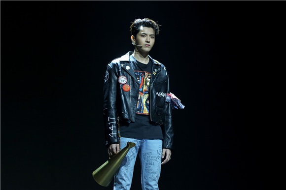 《中国有嘻哈》三组重磅制作人首亮相 吴亦凡、潘玮柏要为「嘻哈」正名