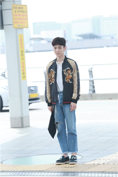 SHINee成员Key韩国仁川机场出国