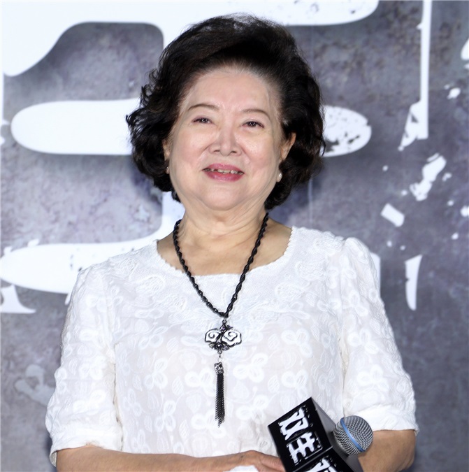 电影《双生》男女主角孙耀威、童冰玉等出席记者会