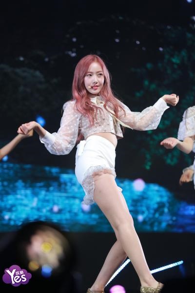 〈Yes 首尔现场〉女团GFRIEND出道近三年 发行第6张迷你专辑