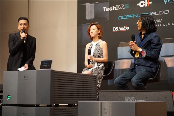 泳儿发烧碟演示及签唱会