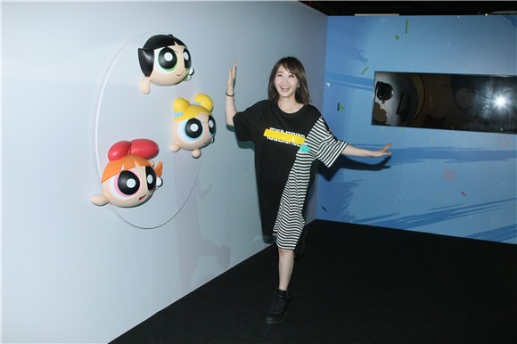 朱俐静出席飞天女神特展