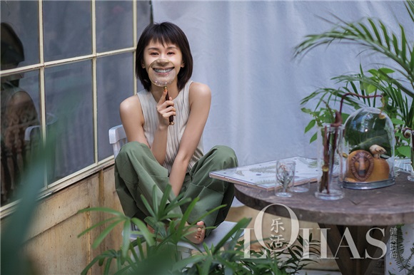 王子文演绎清新少女 晚春四月美好正当时