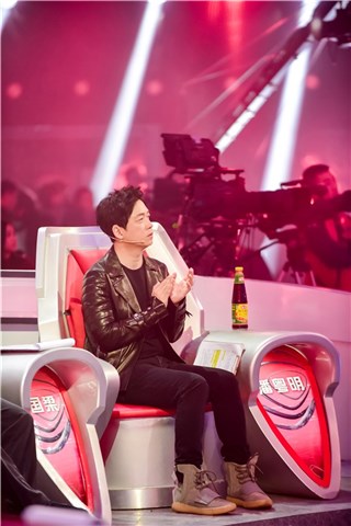 潘粤明感叹“关队长”不如选手