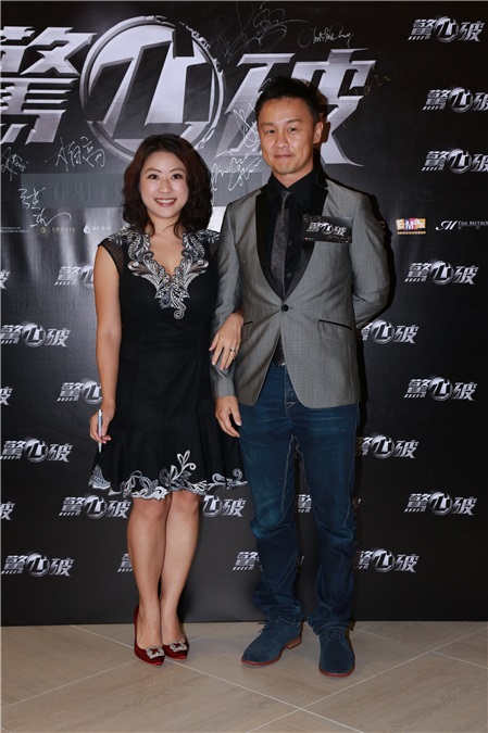 谢霆锋与刘青云以一明一暗造型现身新片《惊心破》首映
