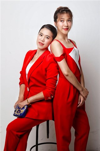 王楠悦悦时尚干练造型惹人注目