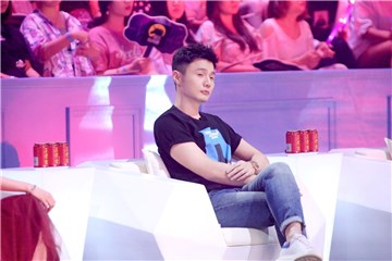 李荣浩小表情