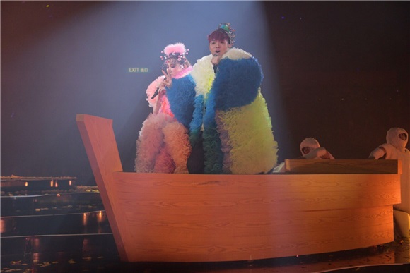 王菀之x张敬轩的《The Magical Teeter Totter》演唱会头场