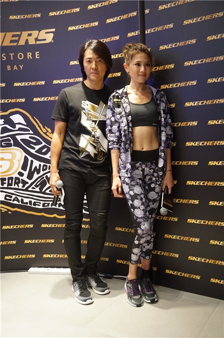 郑伊健与周秀娜出席《SKECHERS旗舰店开幕》