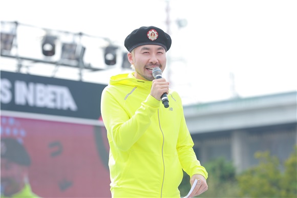 李珉廷 朴诗妍出席品牌活动 惊艳亮相演绎优雅大气时尚