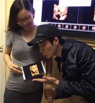 喜迎第二胎！王力宏停工2个月 爱妻王靓蕾微博晒天伦照