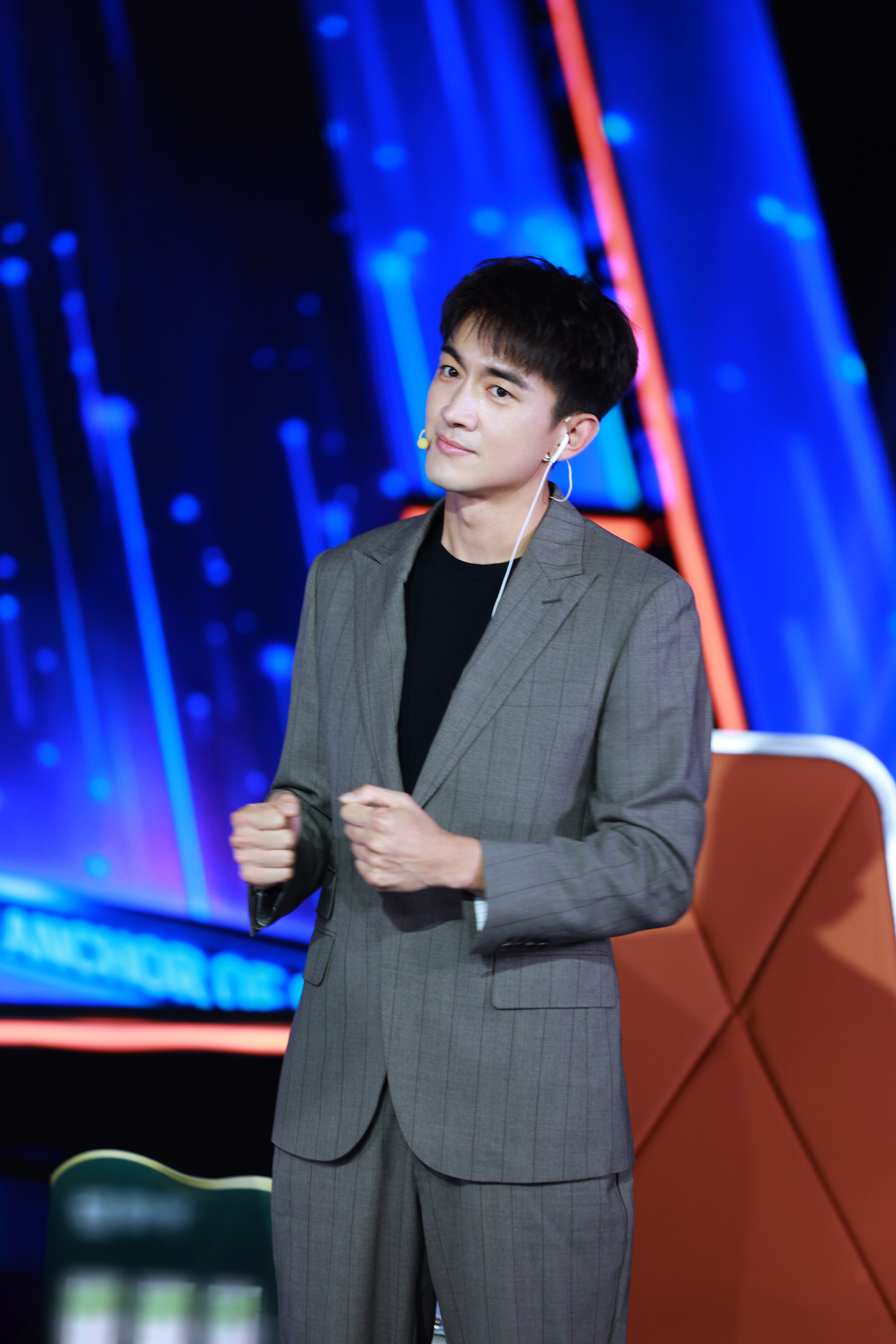 林更新《中国新主播》辩论PK直面争议 回应黑粉“人要充满善意”
