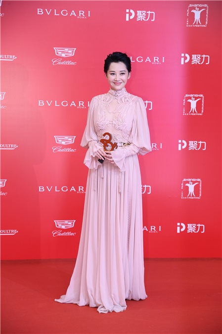 众星云集红毯星光熠熠 朱茵段奕宏携新剧亮相红毯