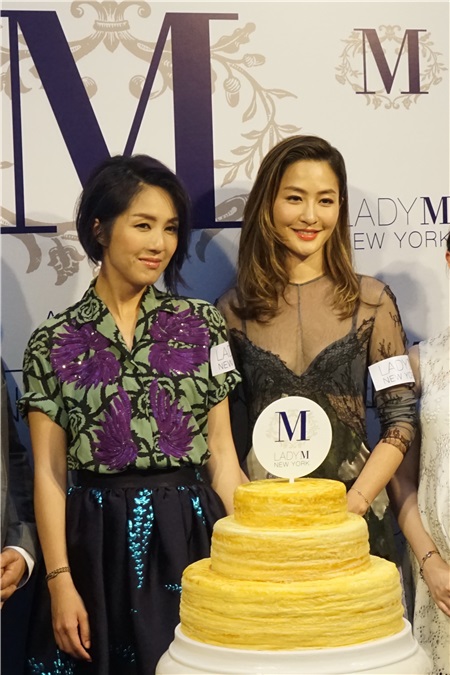 杨千嬅、周汶錡及黄佩霞出席甜品店开幕活动