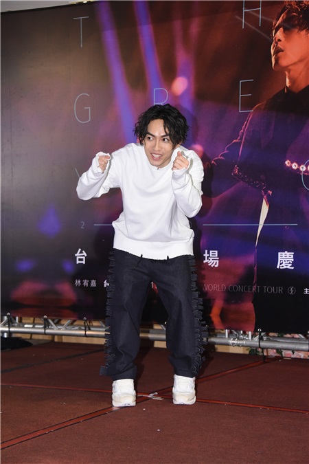 林宥嘉举办演唱会 蔡依林现身当嘉宾
