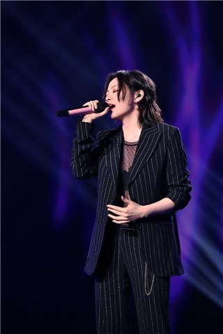 张靓颖压轴登场