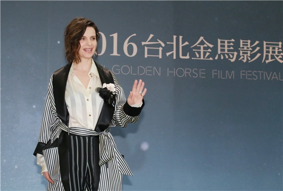 茱丽叶毕诺许出席《金马影展》访谈记者会