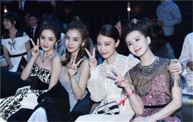 倪妮杨幂baby排排坐不止养眼 倪妮现场发糖甜翻网友