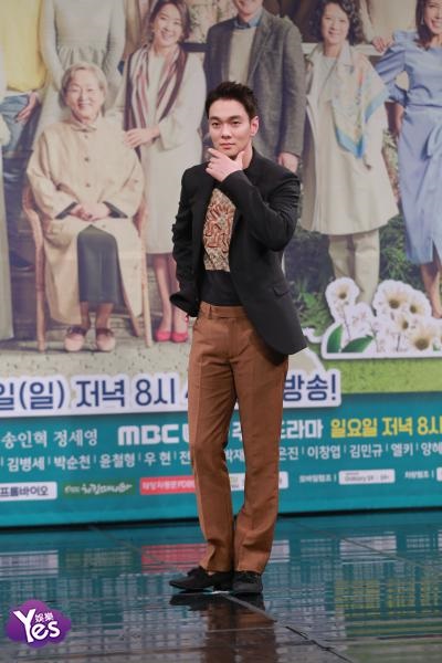 〈Yes 首尔现场〉金志勋、金周现等出席《富家公子》制作发布会