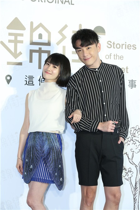连俞涵、森竣、嘎嘎、钮钮、高隽雅等出席戏剧《富锦街-这条街上的那些故事》首映会