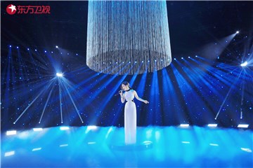 小巨肺邓紫棋带来经典曲目串烧