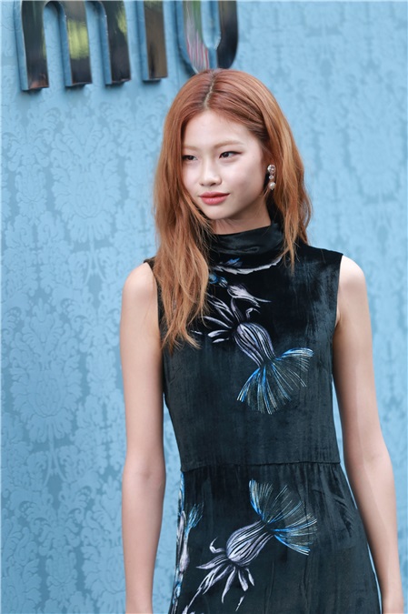少女时代Tiffany、韩孝周、李洙赫等出席某品牌店开业纪念活动