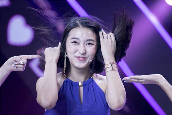 《最强女团》第获韩国当红女团sistar亲临现场指导