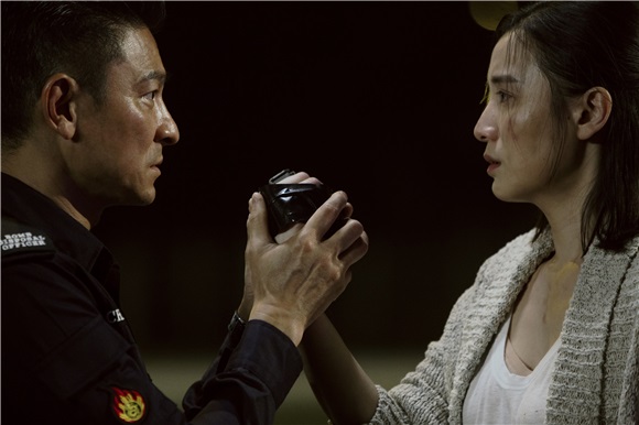 刘德华《拆弹专家》曝主题曲MV 致所有警察的情歌