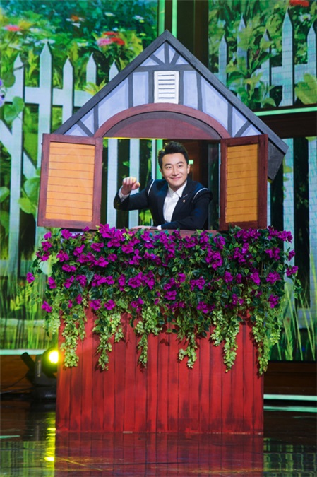 黄轩《天天向上》遭汪涵奶酪整蛊 不惧恐高想尝试滑翔伞