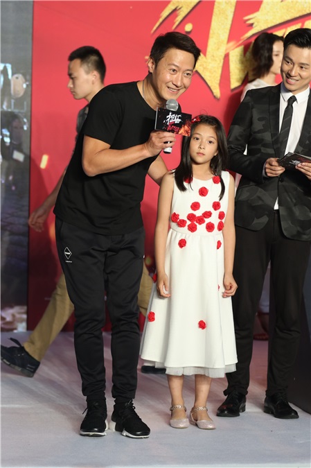 《抢红》5月19日公映 黎明吐槽张涵予「坑兄弟」