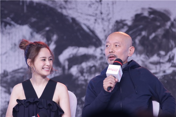 〈Yes 北京现场〉《罗曼蒂克》阿娇「苦恋」葛优 一袭黑装惊艳全场