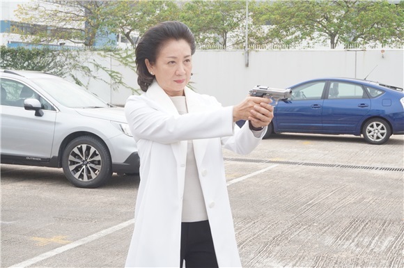 鲍起静、陈展鹏、胡定欣等拍摄TVB《同盟》外景